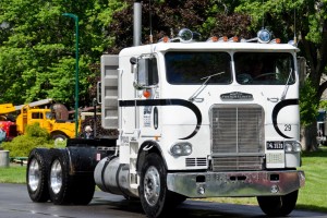 photo of Cab-Over White Freightliner